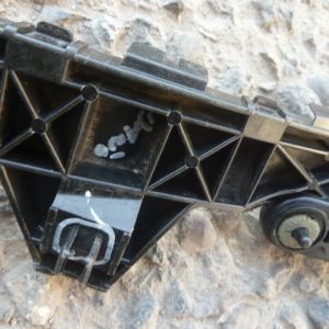 soporte ménsula mazda 3 hatchback 11-13 trasera chofer daños