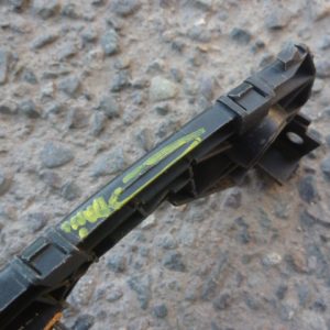 soporte ménsula mazda 6 hatch/sedan 09-12 traser copiloto daños