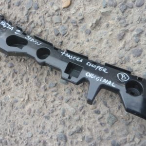 soporte ménsula mazda 2 sedan 2017 2018 trasera chofer