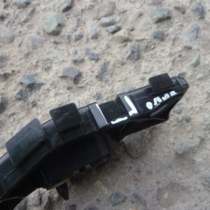 soporte ménsula mazda cx9 2016 2022 trasera chofer daños