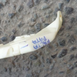 soporte ménsula mazda 6 hatchback 2003-06 tras copiloto daños