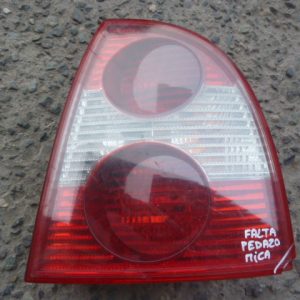 foco volkswagen passat sedan 2001 2004 trasero copiloto daños