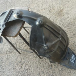 Guardafango mazda 2 2016 2019 delantero chofer daños