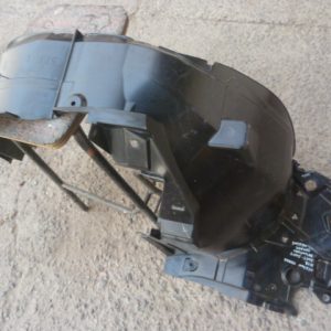 Guardafango nissan versa n18 2021 2024 delantero chofer usado