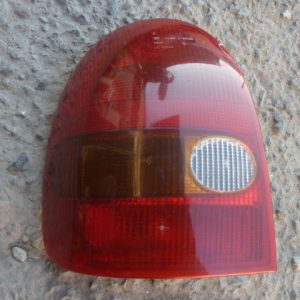 foco corsa 2puertas 1997 1998 trasero chofer original daños