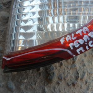 foco ssangyong kyron 2005 2006 de portalón lado chofer daños