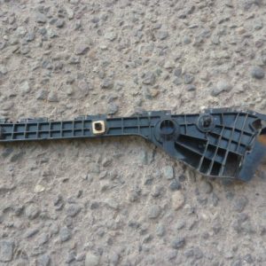 mensula soporte yaris sedan 2016 lateral trasera chofer daño