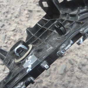 mensula soporte yaris sedan 2019 2021 trasera copiloto daños