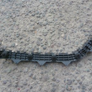 mensula soporte toyota rush 2020 2021 trasera chofer original