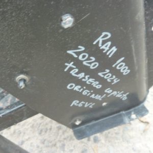 Guardafango ram 1000 2020 2022 2024 trasero copiloto usado