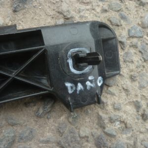 mensula soporte toyota 4runner 2007 trasera copiloto daños