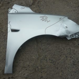 tapabarro sail 1.5 2018 2021 delant copiloto original daños (oferta)