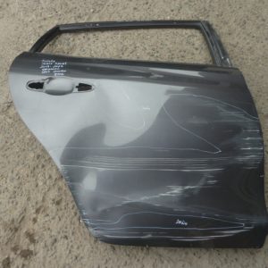 puerta yaris sport 2019 2023 trasera copiloto original daños