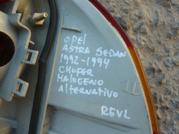 foco astra sedan 1992 1994 alternativo trasero chofer daños - Imagen 2