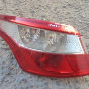 foco dfm a30 sedan 2017 2018 trasero chofer daños quebrado