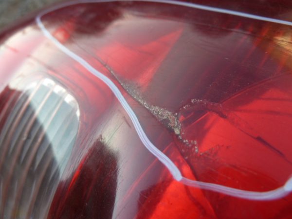 foco toyota rav4 2004 2005 trasero copiloto daños - Imagen 4