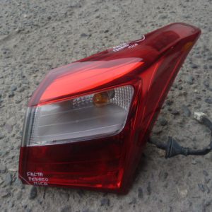 foco hyundai i30 2013 2015 2017 trasero copiloto daños