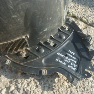 Guardafango skoda octavia 2019 2021 delantero chofer