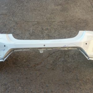 parachoque chevrolet onix rs 2022 2023 trasero original daños