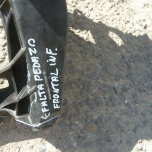 frontal audi q2 2016 2020 original (quebrado , falta pedazo)