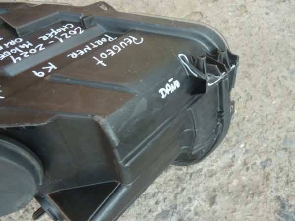 optico peugeot partner k9 2021 2024 chofer halógeno - quebrado - Imagen 6