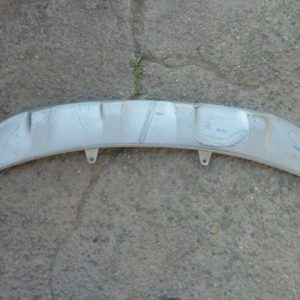 moldura kia sorento 2018 2019 inferior parach delantero – quebrada