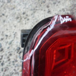 foco mitsubushi l200 2019 2023 halogeno/leds tras copiloto daños