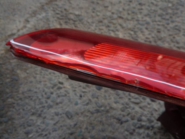 foco toyota rav4 2014 2016 trasero chofer - daños - Imagen 8