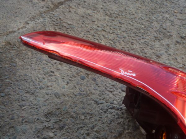 foco toyota rav4 2014 2016 trasero chofer - daños - Imagen 9