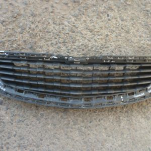 rejilla inferior de parachoque chevrolet spin 2017 2018 daños