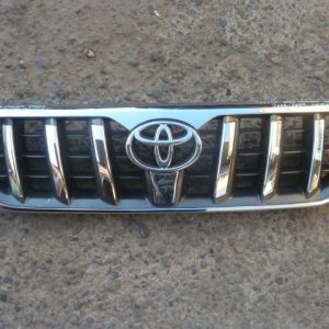 mascara toyota land cruiser prado 2006 2009 – daños