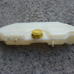 deposito de radiador mahindra pick up 2.2 2013 2021usado