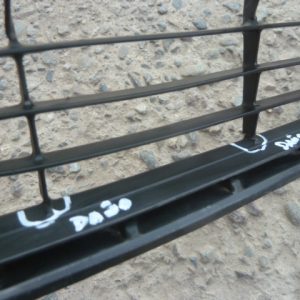 Rejilla de parachoque toyota rav4 2013 2015 – daños