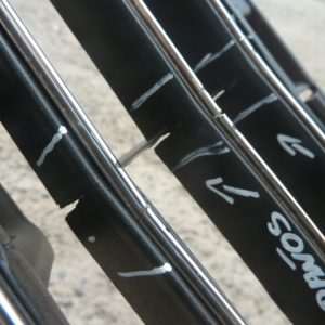 Rejilla mascara de parachoque ford fiesta 2015 2017 – daños