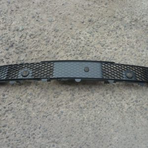 Rejilla de parachoque mb clase x pick up 2019 2021 – daños