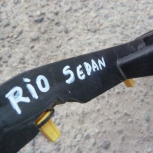 Mensula soporte rio sedan 2019 2020 trasera chofer daños