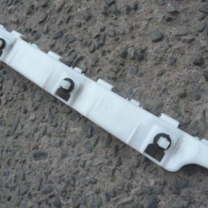 Mensula soporte kia carens 2015 trasera copiloto