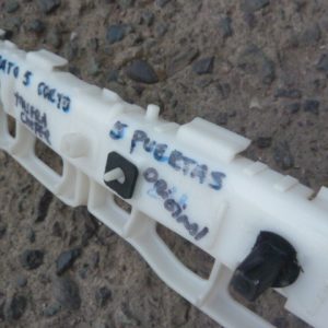 Mensula soporte kia cerato 5 5puertas 2011 2013 trasera chofer