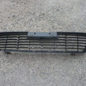 Rejilla de parachoque toyota hilux 2017 2020 – daños