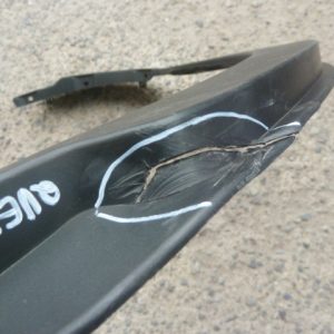 moldura paso rueda corolla cross 2021 2023 trasera copiloto daños