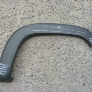 moldura paso rueda ram 700 slt 2021 2024 trasera chofer daños