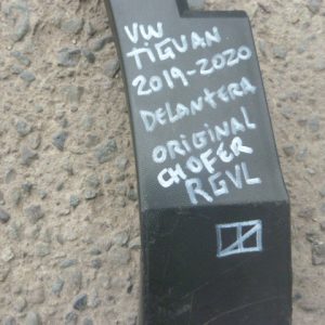 moldura de tapabarro vw tigaun 2019 2020 delantera chofer daños