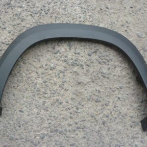 moldura de tapabarro kwid 2019 2022 delantera chofer daños