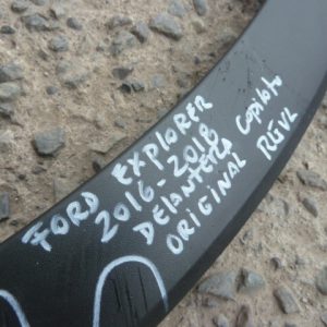 moldura de tapabarro explorer 2016 2018 delant copiloto daños