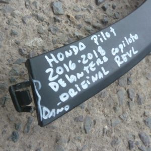 moldura de tapabarro honda piloto 2016 2018 delant copiloto daños