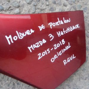 moldura de portalon mazda 3 2015 2016 2017 2018 daños