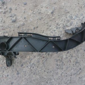 Mensula soporte bmw serie 1 e81 2007 2011 bajo optico chofer daño