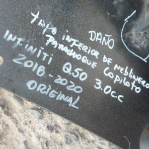 moldura bisel tapa parachoque infiniti q50 2018-20 copiloto daños