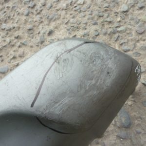 moldura santa fe 2017 2018 inferior parach delantero – daños