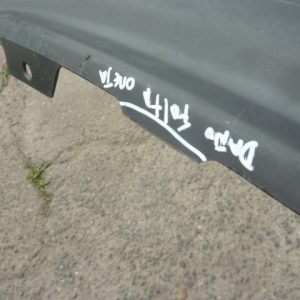 moldura toyota auris 2014 2015 inferior de parachoq trasero – daños